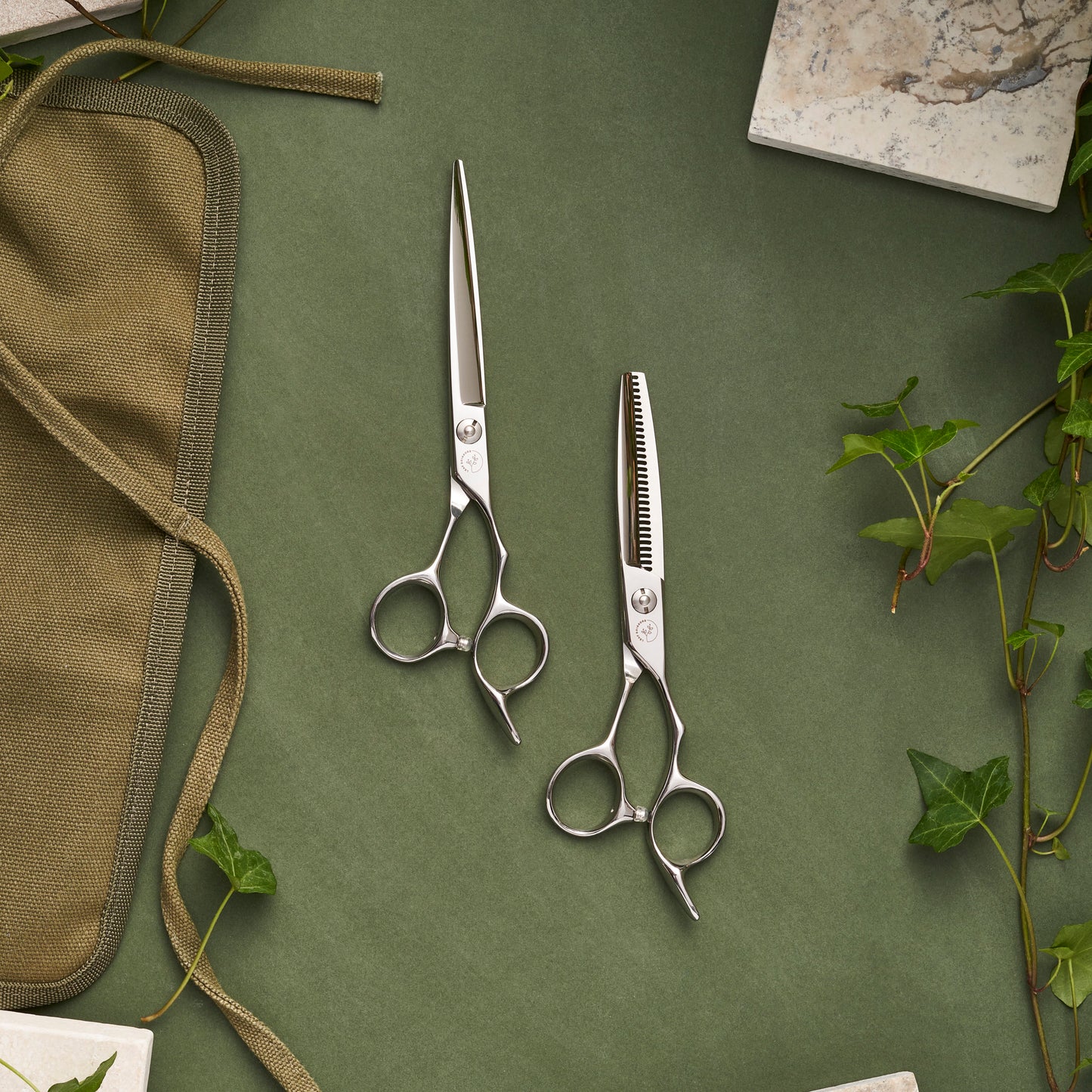 The Leaf Pure Steel Texturising Scissor